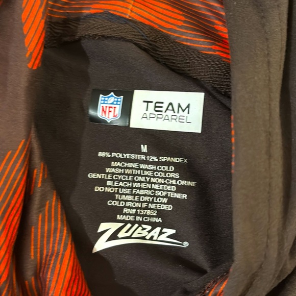 NWT [Zubaz] NFL Cleveland Browns Lightweight Active Hoodie w/ Camo Men’s Size M - Picture 13 of 13